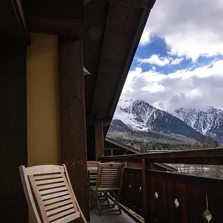 Capucin - A 3 Bedroom Mountain Loft Apartment *