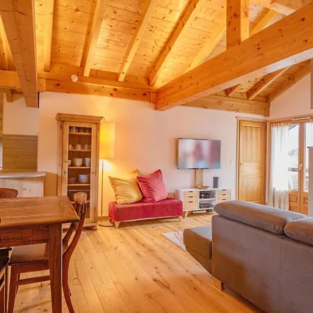 Apartment Capucin - A 3 Bedroom Mountain Loft *