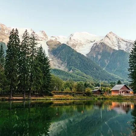 Capucin - A 3 Bedroom Mountain Loft * Chamonix