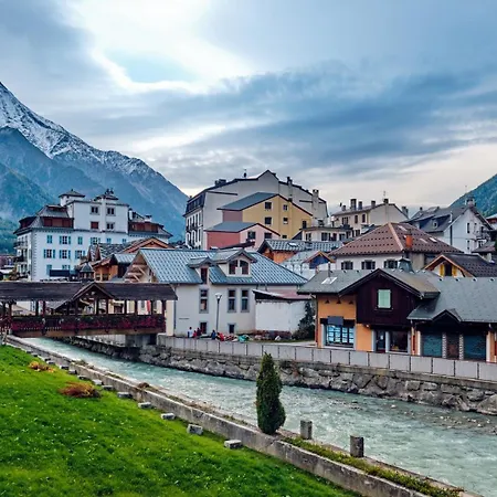 Capucin - A 3 Bedroom Mountain Loft Apartment *