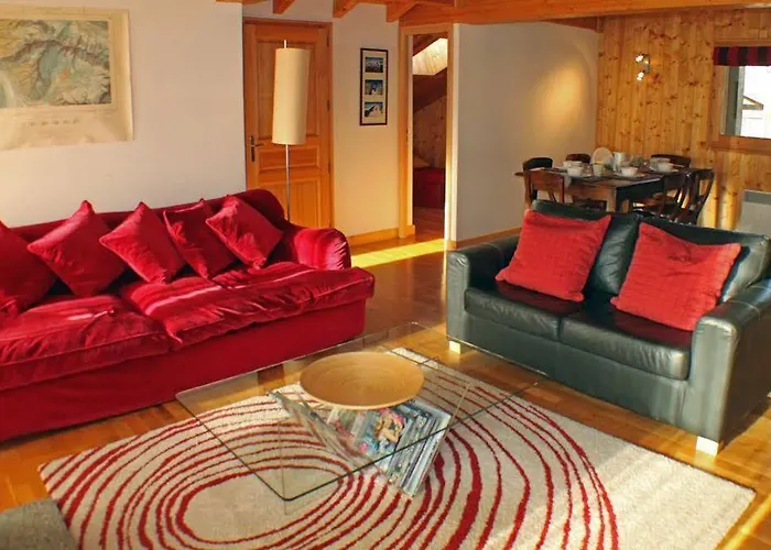 Appartement Capucin - A 3 Bedroom Mountain Loft Chamonix