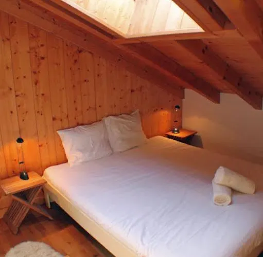 Appartement Capucin - A 3 Bedroom Mountain Loft Chamonix