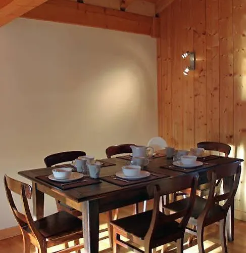 Appartement Capucin - A 3 Bedroom Mountain Loft *