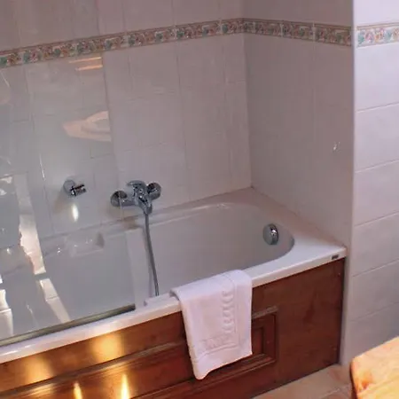 Capucin - A 3 Bedroom Mountain Loft דירה *