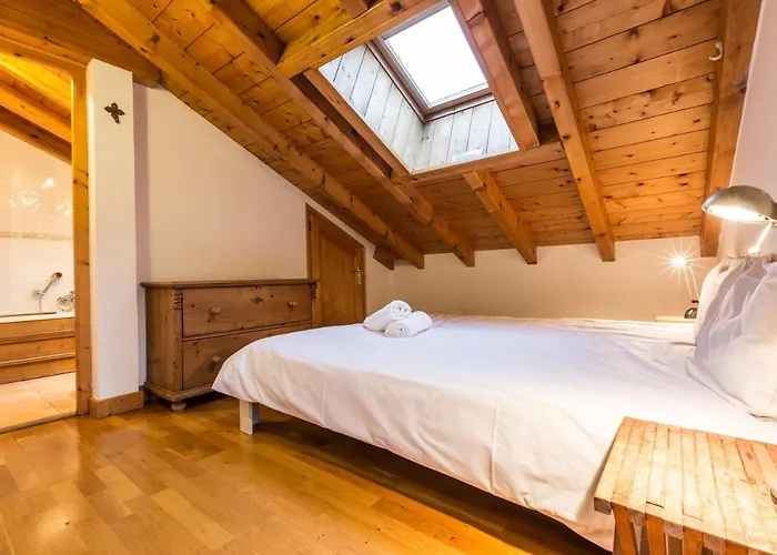 Apartment Capucin - A 3 Bedroom Mountain Loft Chamonix